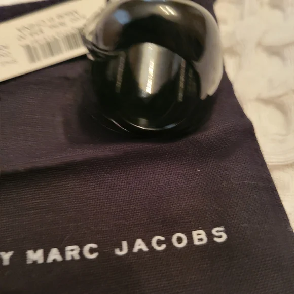 Marc By Marc Jacobs Black Cat Ring with Blue Accents - Picture 7 of 9